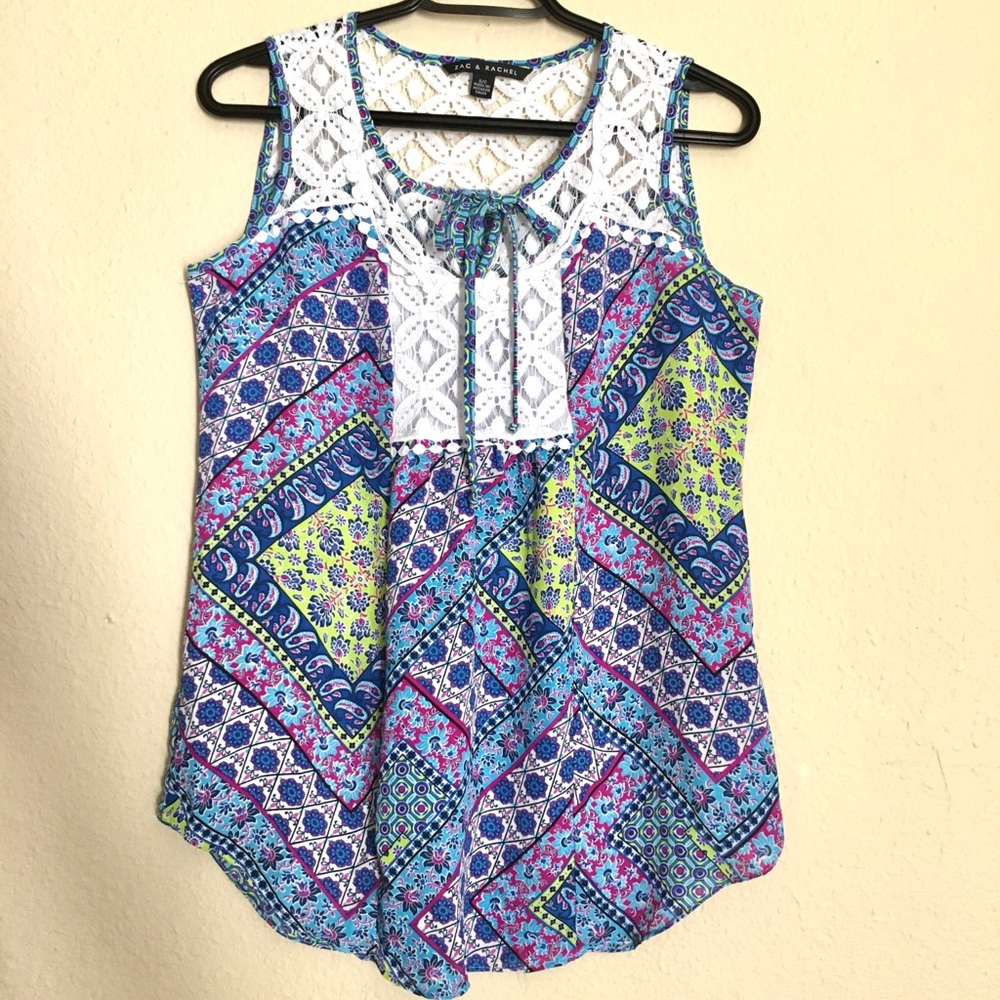 Women’s top , Its a cute cool top !